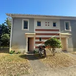 Reves D'ocean Familiale Calme Au Domaine Des Sables Piscine Et Pataugeoires Partagees 10 Min A Pied De La Surf Skate Park スラック・シュル・メール