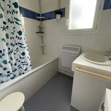 Reves D'ocean Familiale Calme Bord De Piscine Partagee Surf